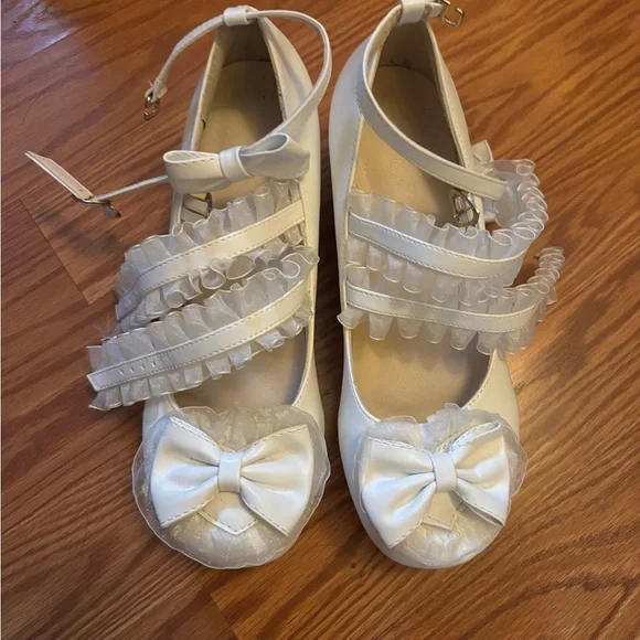 Sweet Lolita Ruffle Bow Mary Jane Shoes with Block Heel - Picture 4 of 5